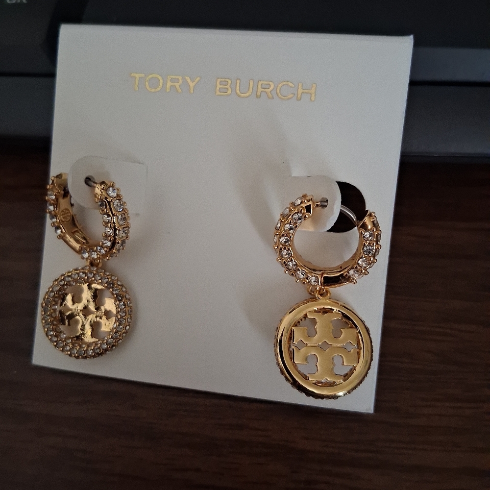 Tory Burch Miller Pave Huggie Gold and Crystal Hoop Earrings NEW $130 Retail - Picture 6 of 6